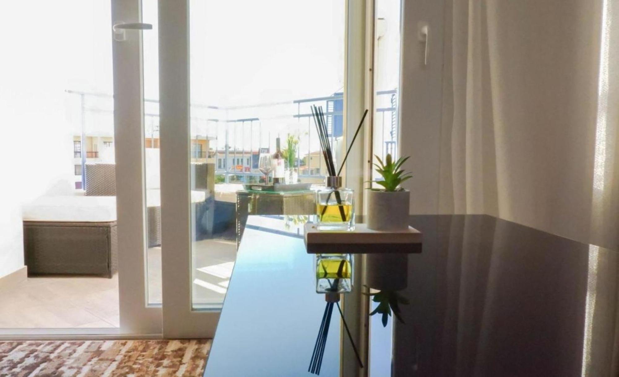 H&O Boulevard Breeze Apartment! Paphos Exterior photo